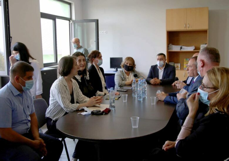 ისრაელის ელჩი მარნეულში სოციალური სერვისების მიმდინარეობას გაეცნო